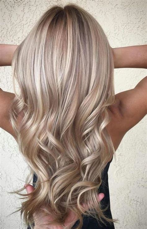 blonde highlights on long hair